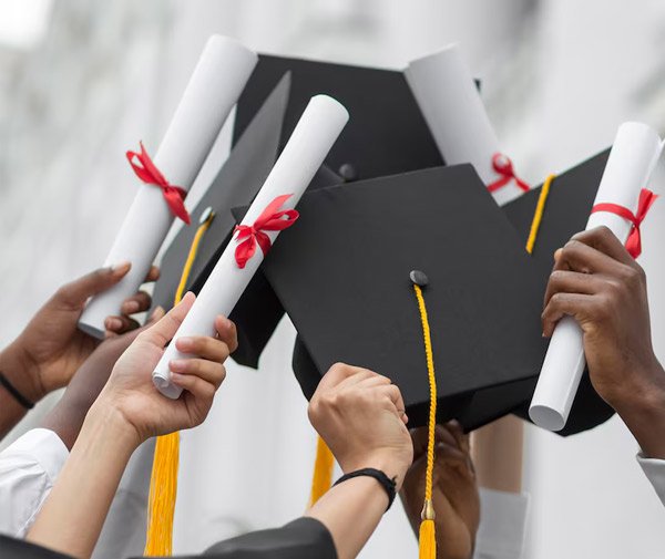 Reconnaissance Locale et Internationale